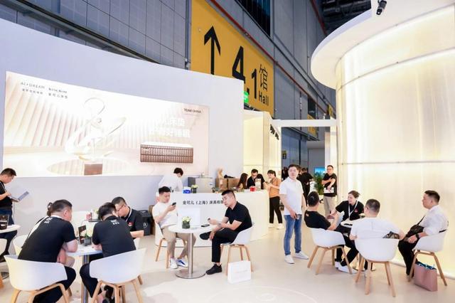 金可兒攜進口新品驚艷2024中國家博會(圖10)