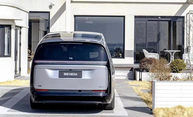 重磅！理想全系車型將亮相2024山東國際車展理想L6、MEGA等明星新車都會來……(圖15)
