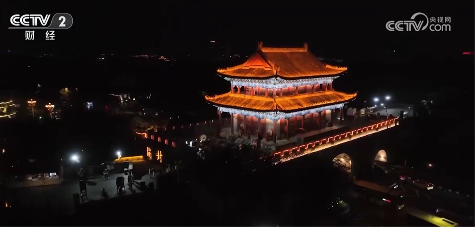 游園看彩燈、“打卡”新科技、沉浸式旅拍 繽紛新業(yè)態(tài)激發(fā)文化消費(fèi)熱情(圖4)