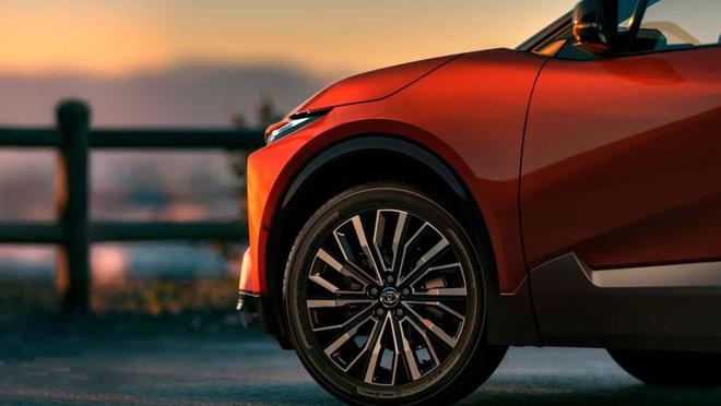 2026款豐田C-HR自研緊湊型純電SUV5秒破百帶換擋撥片(圖6)