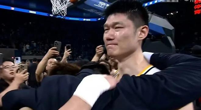 廣廈奪冠！賽后聽聽媒體專家怎么說胡金秋喜極而泣(圖3)