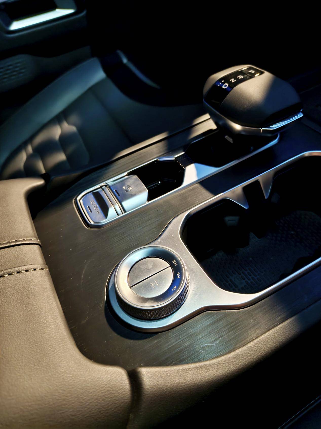 開鄭州日產(chǎn)Z9 GT穿行2000公里：國(guó)產(chǎn)柴油皮卡的六邊形戰(zhàn)士(圖4)
