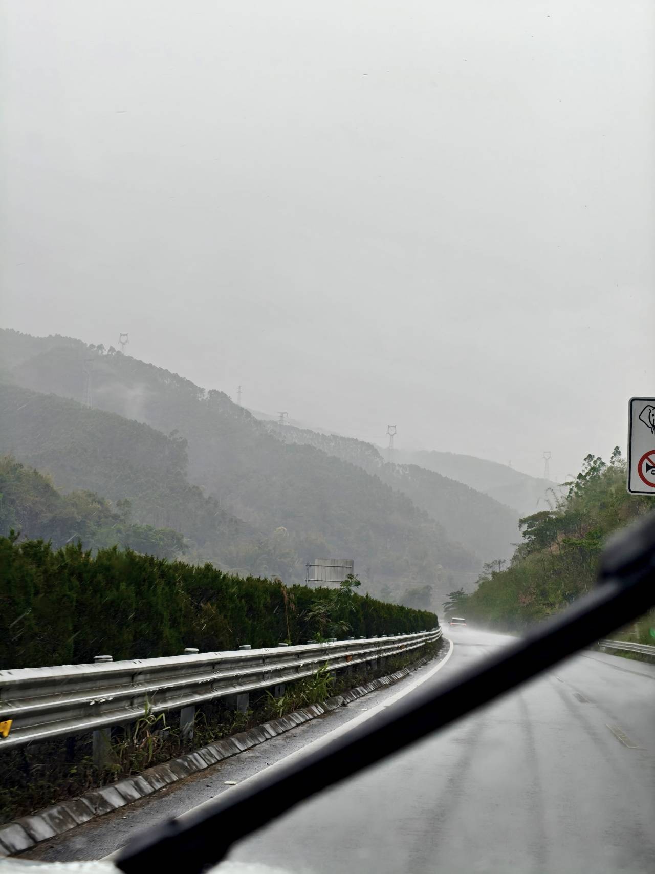 開鄭州日產(chǎn)Z9 GT穿行2000公里：國(guó)產(chǎn)柴油皮卡的六邊形戰(zhàn)士(圖6)