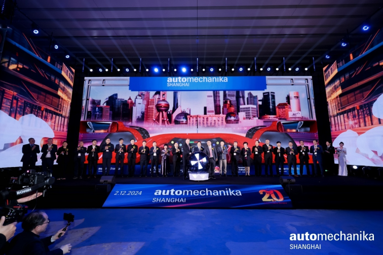 2024上海汽車零部件展開幕6763家企業(yè)參展創(chuàng)新高(圖1)